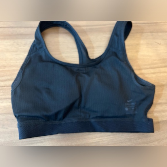Nike Sports Bra. Size XS. Black. Dri-Fit - Picture 4 of 5